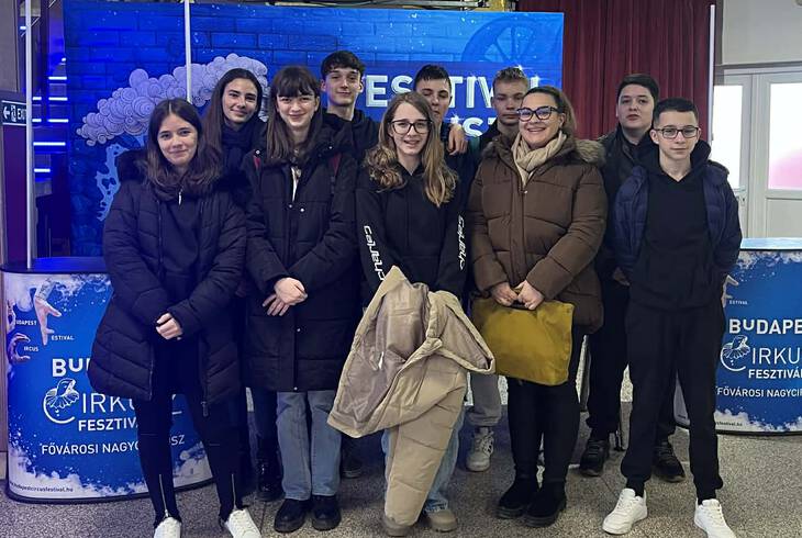 L�z�r Ervin Program - 8. oszt�ly