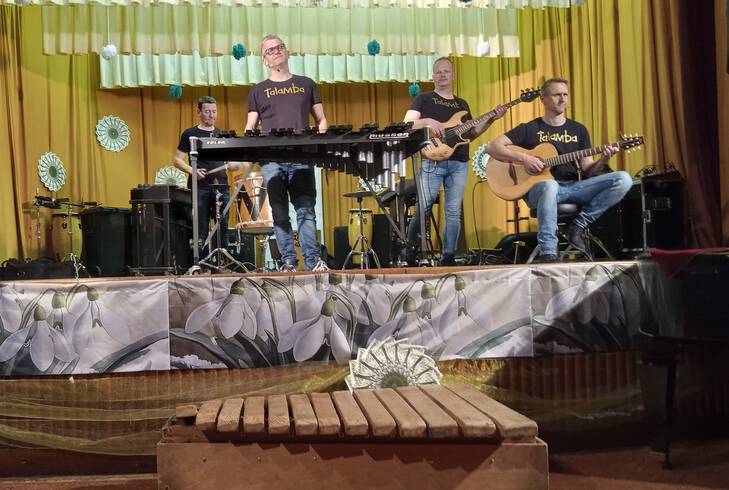 Ifj�s�gi hangverseny