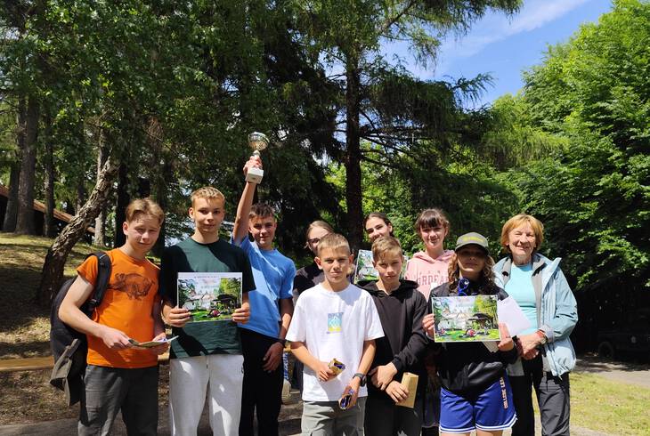 H�d napja t�ra �s term�szetj�r� akad�lyverseny