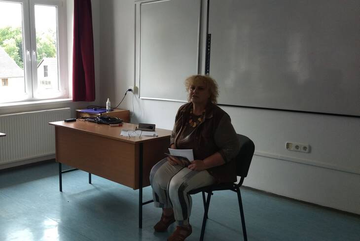 Szavak sz�rny�n” c�m� versbemutat�